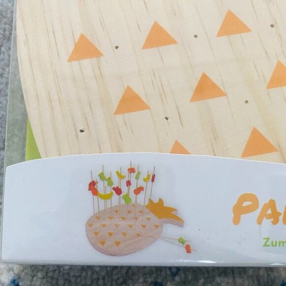 NEW Pineapple Wood Board - Picture 7 of 8